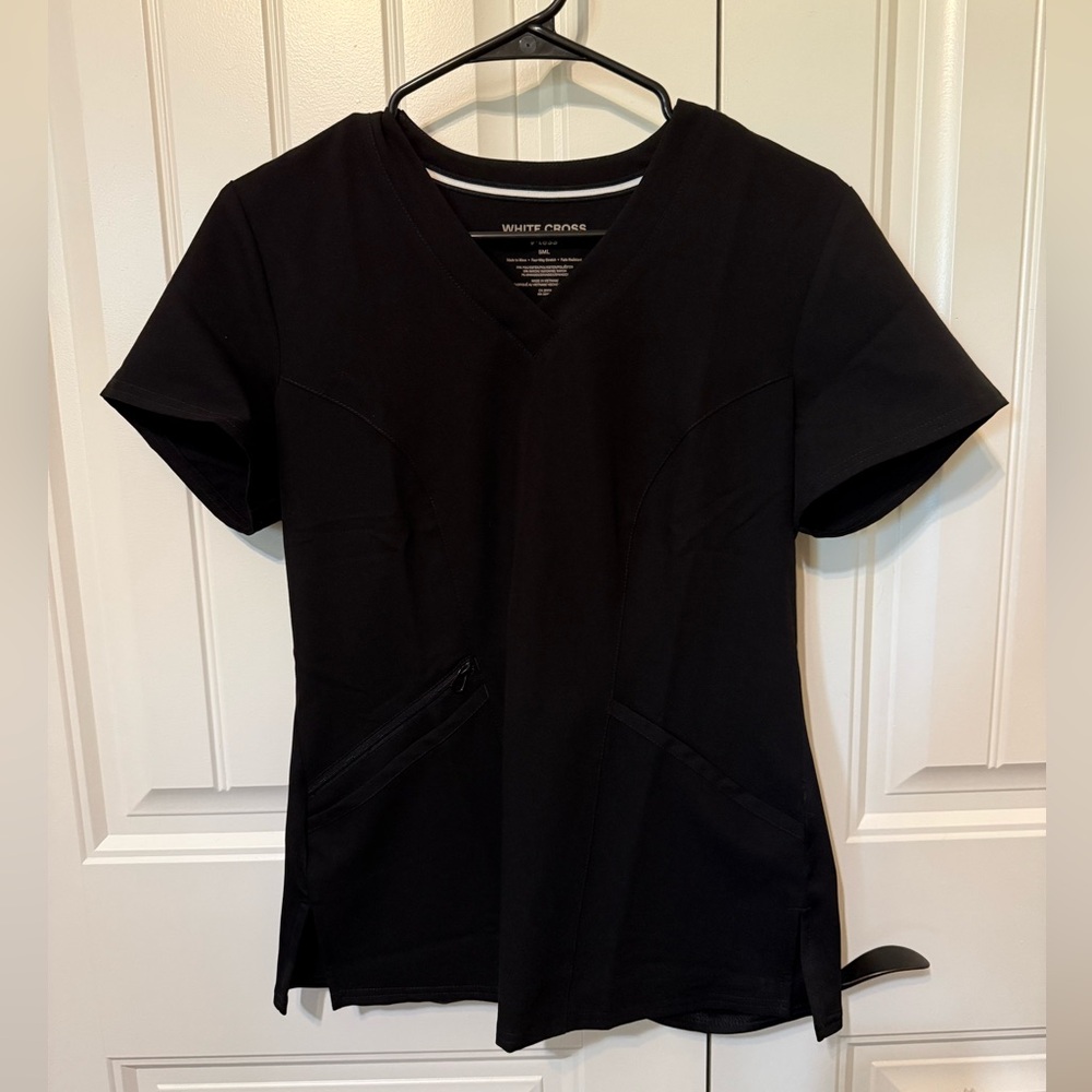 White Cross Women's Black Short Sleeve Top